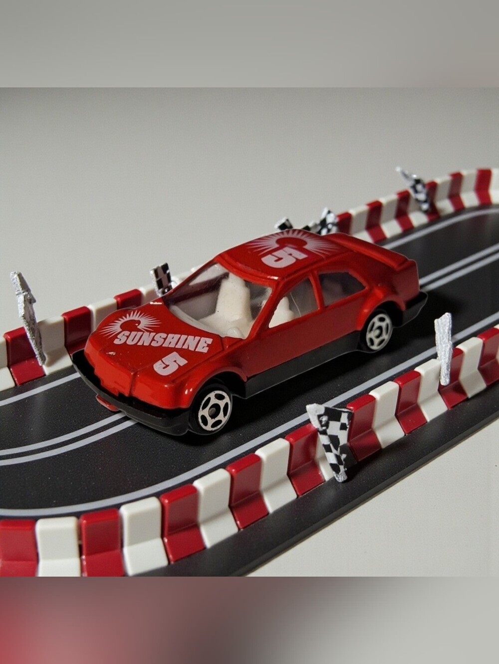 Sun Toys Mercedes Benz Red With White Seats Blk Bumper Sunshine #5 Die-Cast 1:64